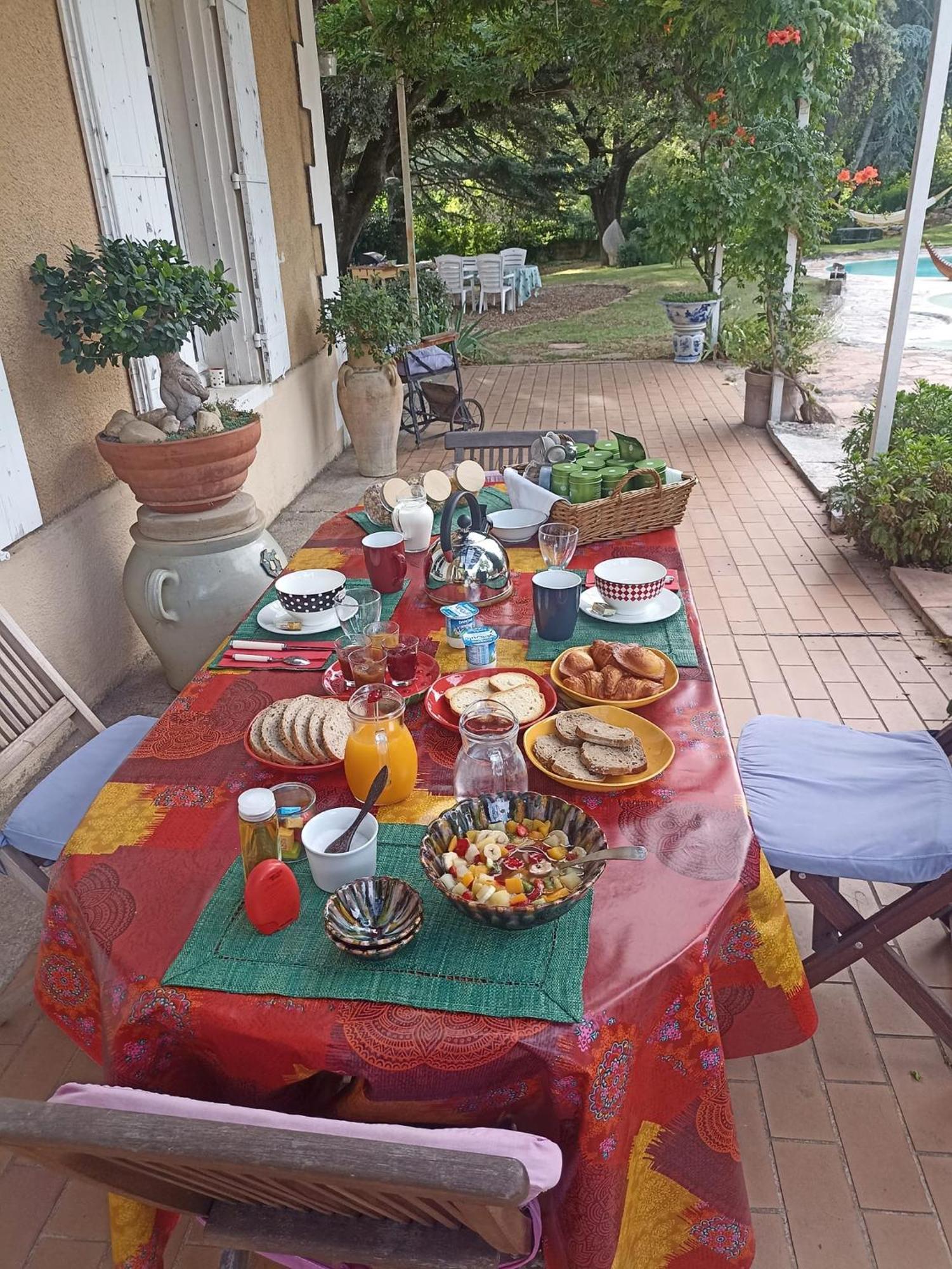 Le Fer En Ceze Bed & Breakfast Sabran Exterior foto